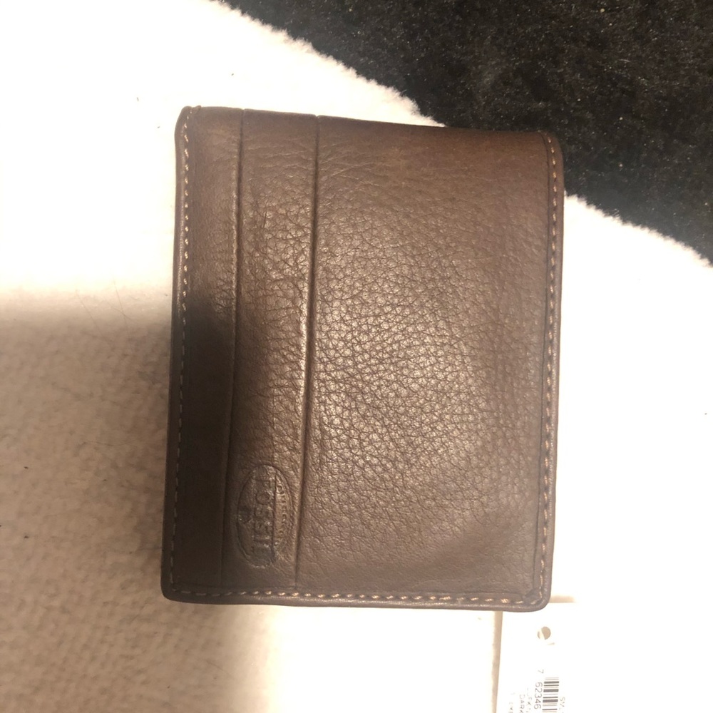 Fossil wallet